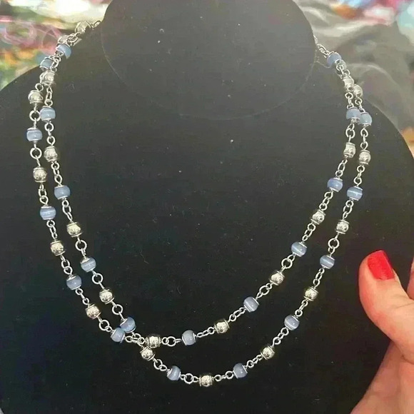 Cookie Lee beaded blue and silver tone necklace - Picture 2 of 3